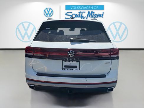 New 2026 Volkswagen Atlas Peak Edition AWD/4WD image 6