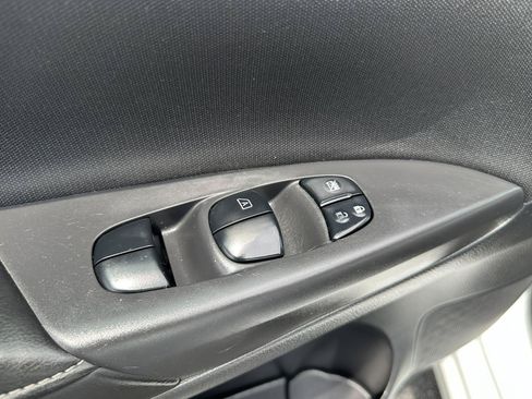 Used 2019 Nissan Sentra SV FWD image 24