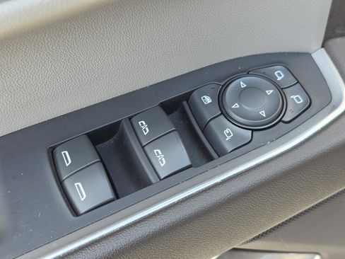 Used 2022 Chevrolet Silverado 1500 LTZ image 20