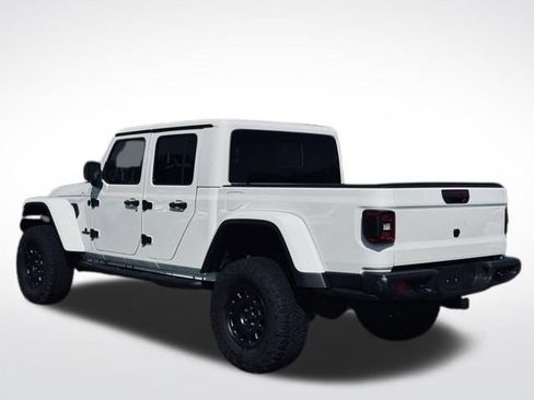 Used 2024 Jeep Gladiator Rubicon AWD/4WD image 9