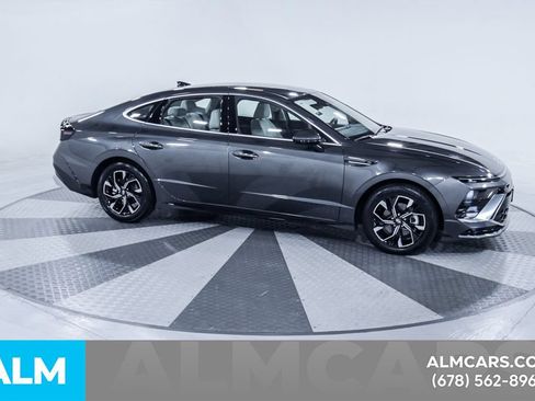 Used 2025 Hyundai Sonata SEL FWD image 13