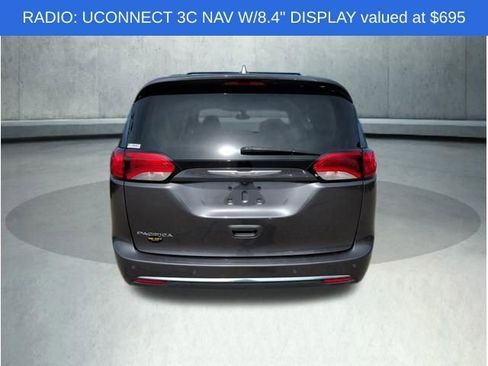 Used 2017 Chrysler Pacifica Touring-L Plus w/ Tire & Wheel Group image 6