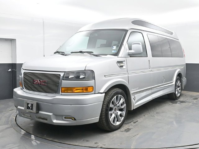 Used 2022 GMC Savana 2500 w/ Enhanced Convenience Package RWD image 10