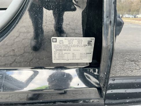 Used 2017 Chevrolet Tahoe LT image 32