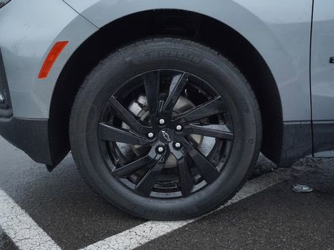 Used 2024 Chevrolet Equinox LS w/ Sport Edition image 11