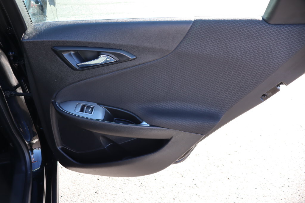 Used 2016 Chevrolet Malibu LT FWD image 27