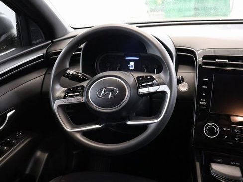 Used 2023 Hyundai Santa Cruz SEL image 12