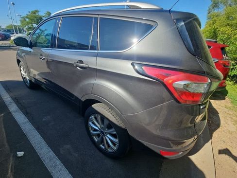 Used 2018 Ford Escape Titanium AWD/4WD image 6