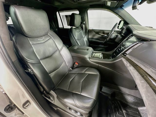 Used 2018 Cadillac Escalade Platinum AWD/4WD image 37