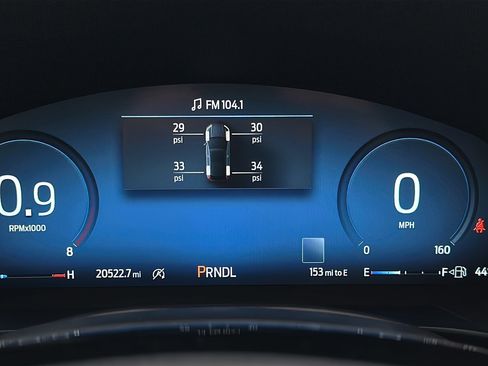 Used 2025 Ford Escape Platinum image 31