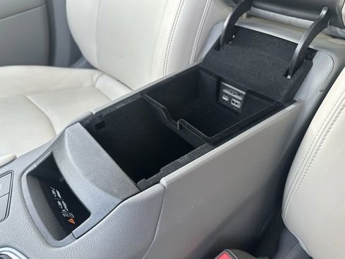 Used 2024 Cadillac XT6 Premium Luxury image 13