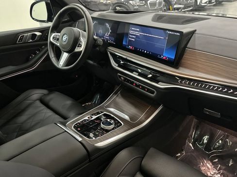 Used 2026 BMW X5 xDrive50e w/ Executive Package AWD/4WD image 18