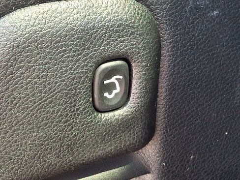 Used 2020 Jeep Grand Cherokee Altitude AWD/4WD image 31