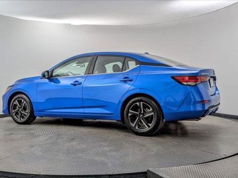 Used 2024 Nissan Sentra SV image 6
