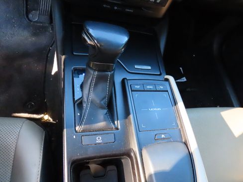 Used 2019 Lexus ES 350 w/ Premium Package image 27