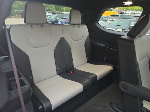 Used 2025 Lexus TX 350 AWD w/ Technology Package image 12
