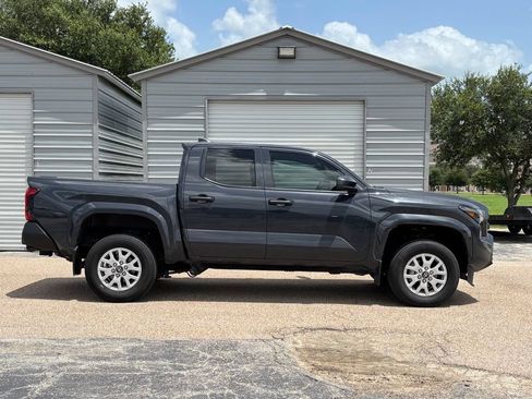 Used 2024 Toyota Tacoma SR RWD image 4