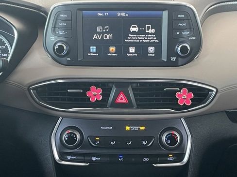 Used 2019 Hyundai Santa Fe SE image 16