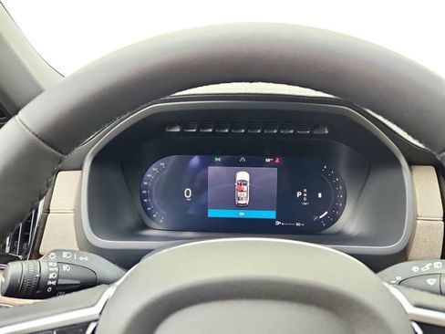 New 2026 Volvo XC90 B6 Plus w/ Protection Package Premier image 24