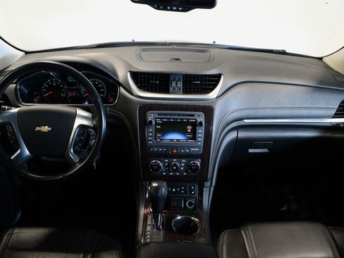 Used 2017 Chevrolet Traverse Premier image 13