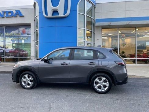 Used 2024 Honda HR-V LX image 2