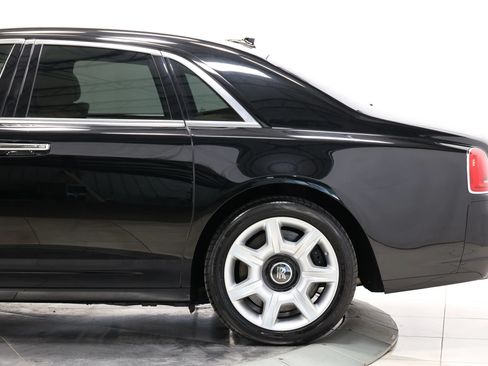 Used 2010 Rolls-Royce Ghost RWD image 9