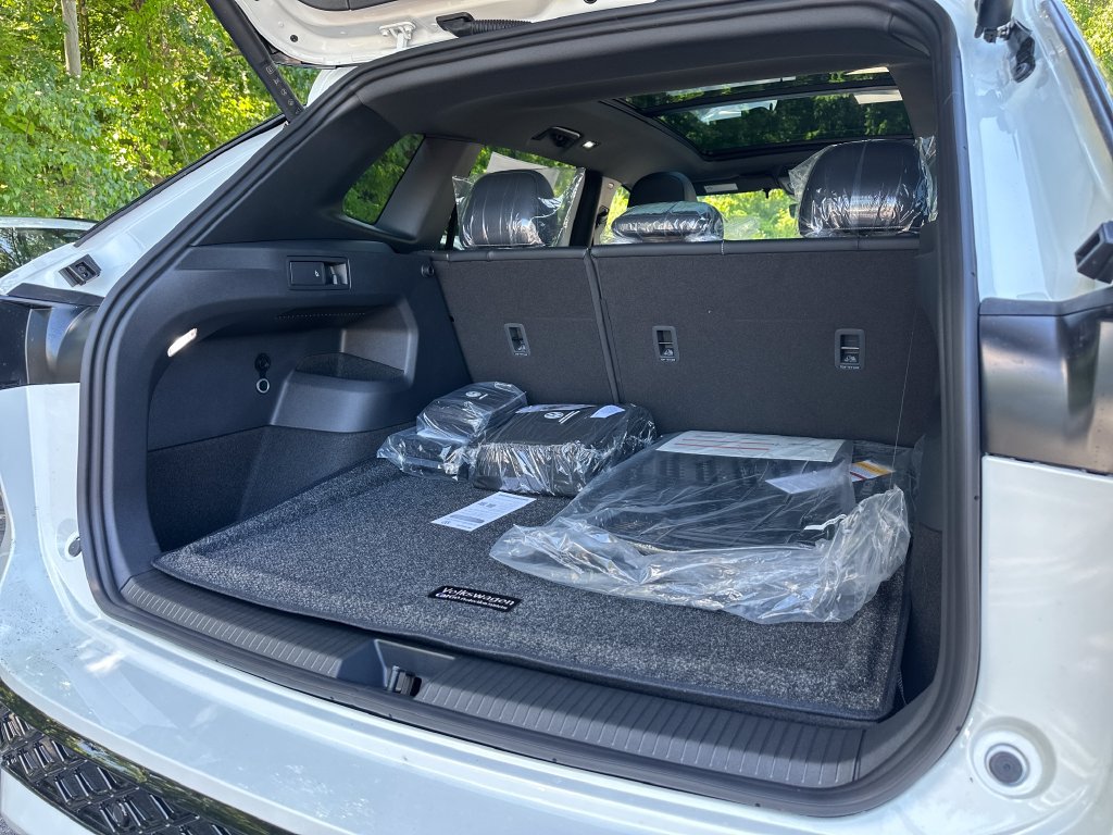 New 2026 Volkswagen Tiguan SE R-Line AWD/4WD image 19
