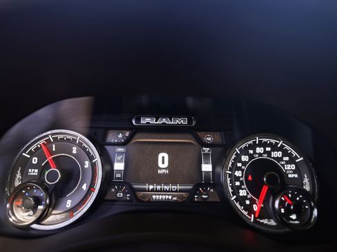 Used 2022 RAM 3500 Limited image 23