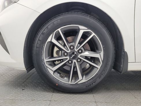 Used 2023 Kia Forte LXS FWD image 31
