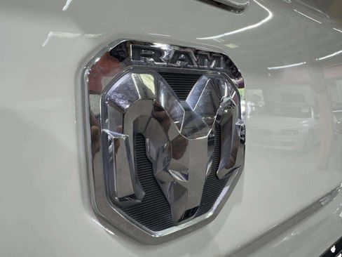 Used 2020 RAM 2500 Laramie image 22