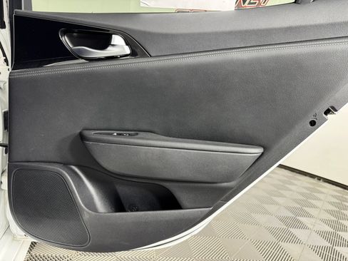 Used 2021 Kia Stinger GT-Line RWD image 40