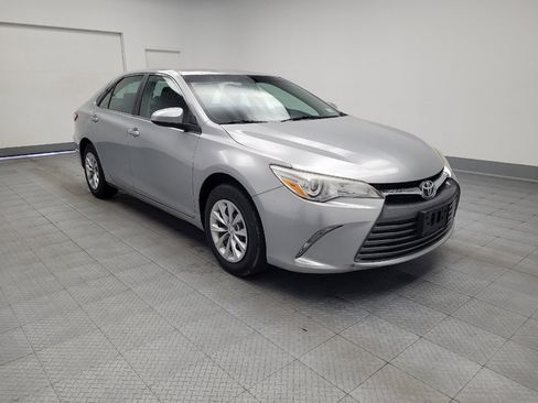Used 2017 Toyota Camry LE FWD image 13