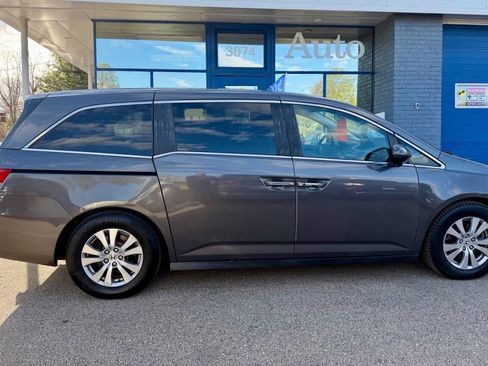 Used 2017 Honda Odyssey EX-L image 3