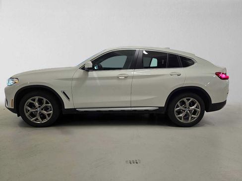 Used 2025 BMW X4 xDrive30i AWD/4WD image 2