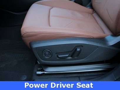 New 2025 Audi Q3 2.0T Premium Plus