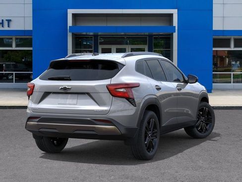 New 2026 Chevrolet Trax ACTIV FWD image 4