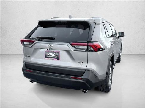Used 2024 Toyota RAV4 XLE image 5