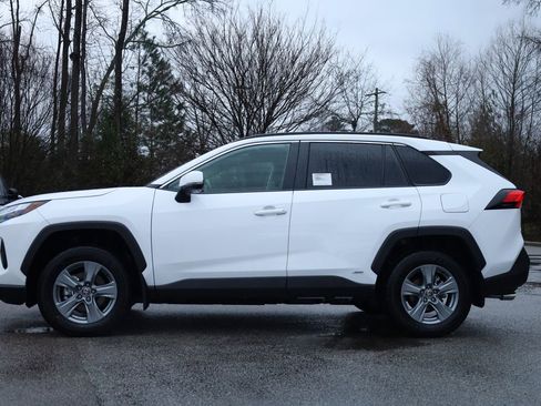 Used 2025 Toyota RAV4 XLE image 2