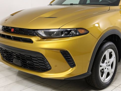 Used 2024 Dodge Hornet GT image 47