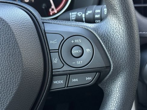 New 2025 Toyota RAV4 XLE image 29