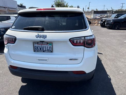 Used 2019 Jeep Compass Latitude w/ Popular Equipment Group FWD image 15
