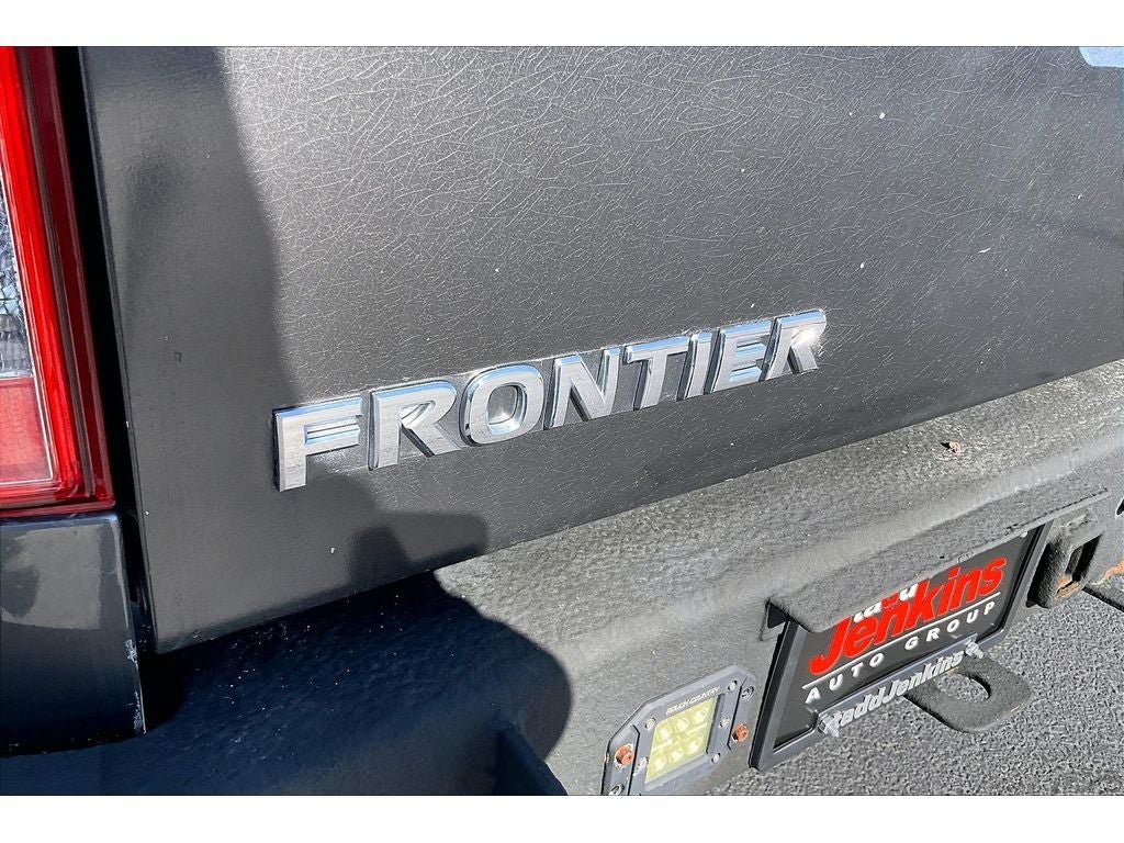 Used 2007 Nissan Frontier SE w/ SE Value Truck Pkg AWD/4WD image 32