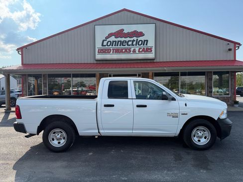 Used 2024 RAM 1500 Tradesman w/ Trailer Tow Group RWD image 3