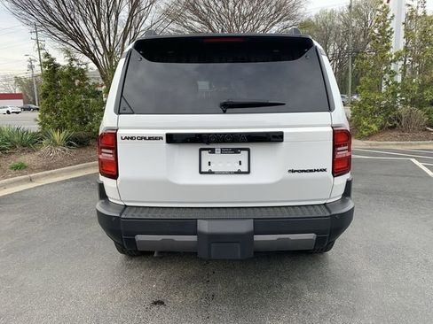 Used 2025 Toyota Land Cruiser w/ Premium Package image 7