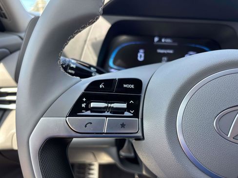 Used 2025 Hyundai Elantra Sport image 10