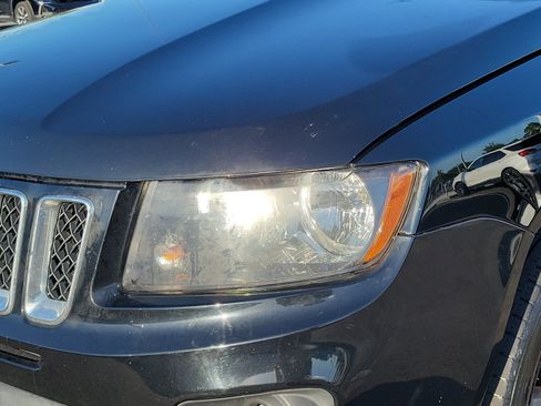 Used 2016 Jeep Compass High Altitude AWD/4WD image 10