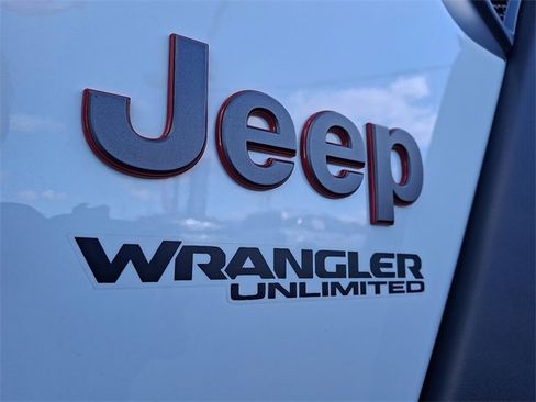 Used 2021 Jeep Wrangler Unlimited Rubicon image 29