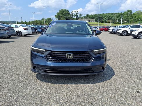 Used 2024 Honda Accord EX image 2