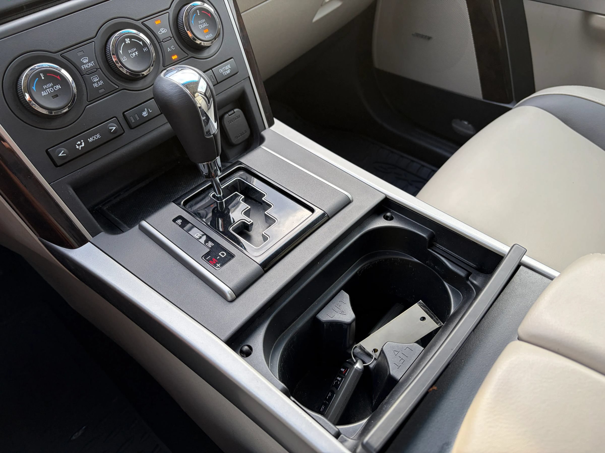 Used 2012 MAZDA CX-9 Grand Touring w/ Moonroof & Bose Audio Pkg AWD/4WD image 32