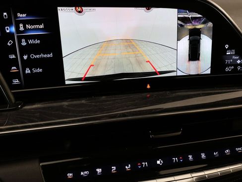 Used 2022 Cadillac Escalade ESV Premium Luxury w/ Performance Package image 7